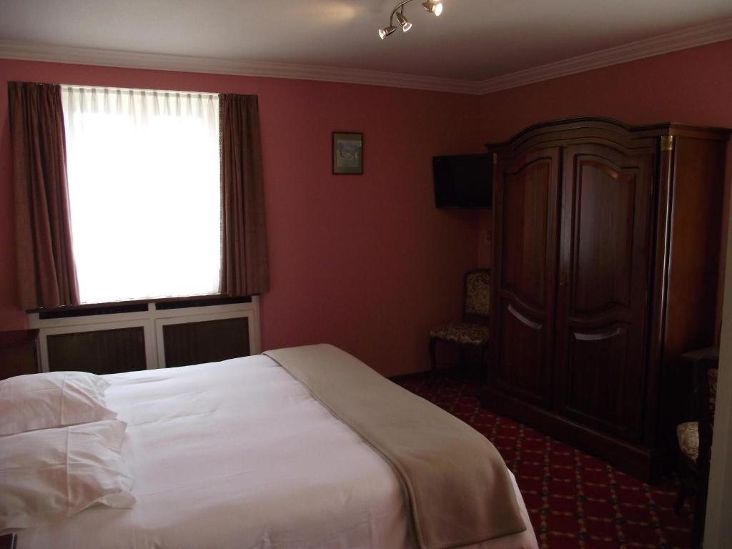 Hostellerie Au Cygne Віссембур Номер фото